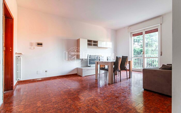 Appartamento trilocale in vendita in Via Cesare Battisti, Gorla Maggiore