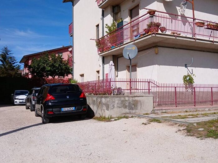 Appartamento quadrilocale in affitto in Strada Regionale Picente, Centro, Barete