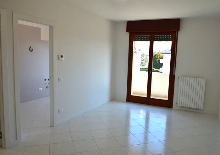 Appartamento con 5 locali in vendita in Limena