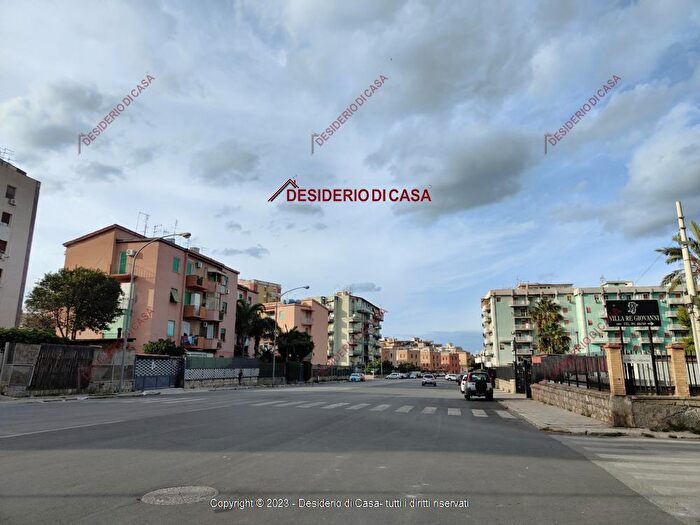 Appartamento trilocale in vendita in Via Giuseppe LI Bassi Palermo Pa Italia, Palermo