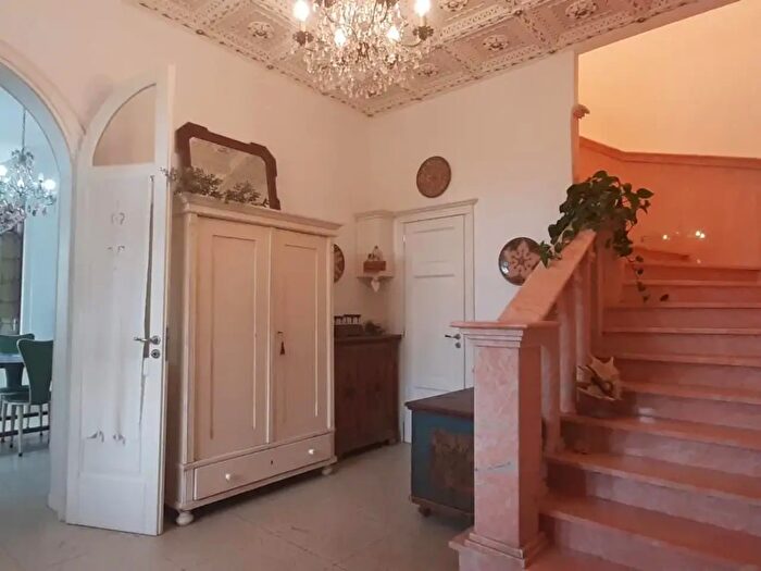 Casa con 7 locali in vendita in Rosignano Marittimo