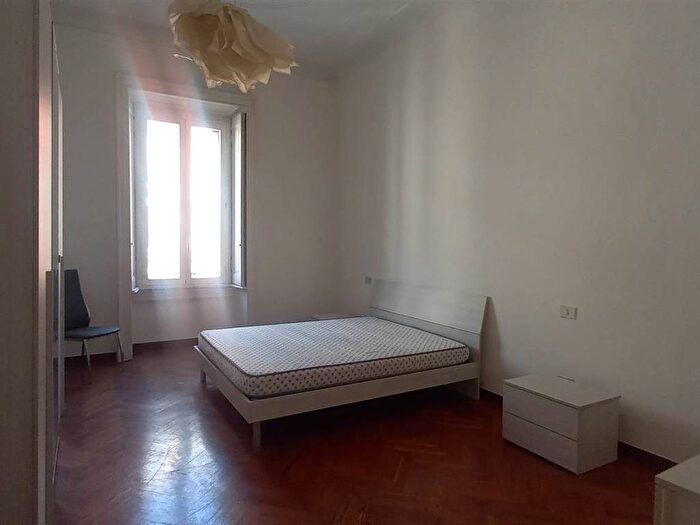 Appartamento trilocale in affitto in Via Spartaco, Montenero, Milano