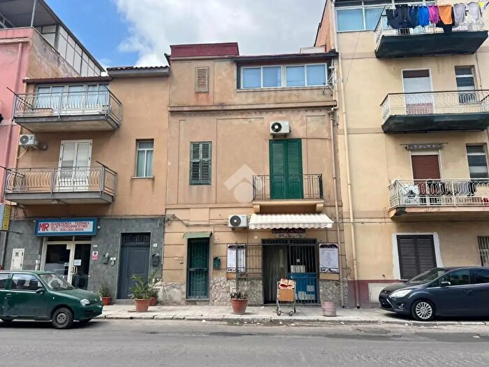 Casa trilocale in vendita in Via Galletti, Palermo
