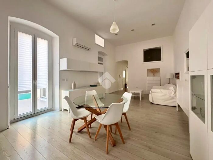 Appartamento trilocale in vendita in Via Gioberti, Bosa