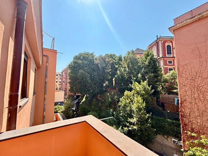 Appartamento con 7 locali in vendita in Corso Aldo Gastaldi, Genova