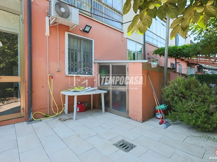 Casa con 6 locali in vendita in Via Tacconi, Bologna