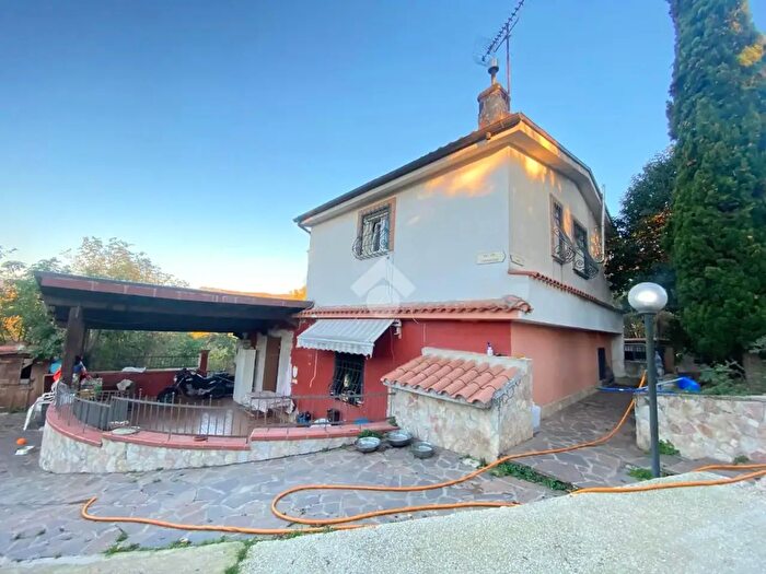 Casa quadrilocale in vendita in Via Colle Caroso, Palestrina