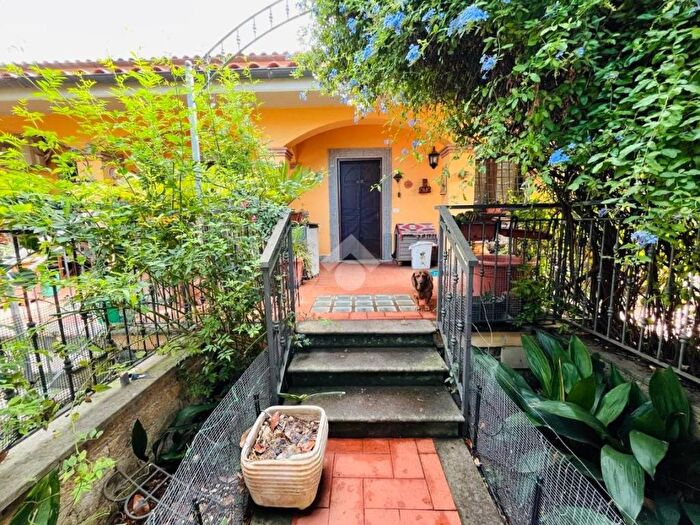Casa con 6 locali in affitto in Via delle mimose, Centro, Anguillara Sabazia