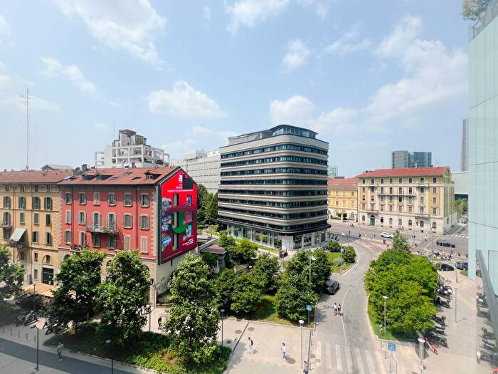 Appartamento quadrilocale in affitto in Via Joe Colombo, Porta Nuova, Milano