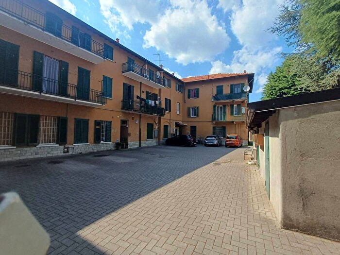 Appartamento monolocale in affitto in Via Santa Maria Molgora, Burago di Molgora