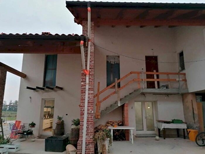 Casa con 7 locali in vendita in Strada del Merlo, Mondovi