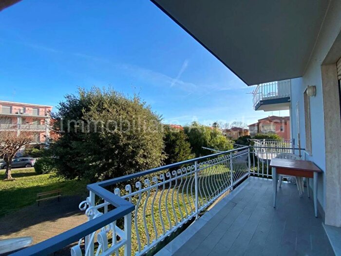 Appartamento bilocale in affitto in Borghetto Santo Spirito