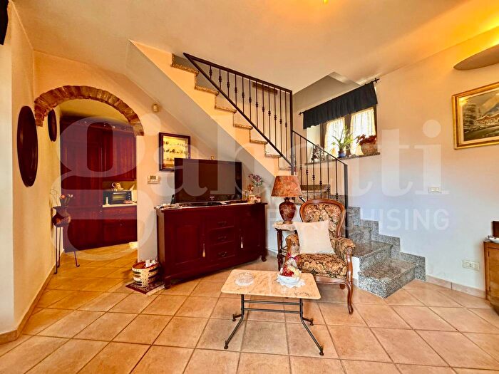 Casa quadrilocale in vendita in Via Volvera, Bruino