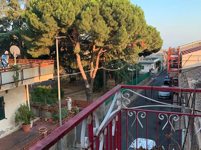 Casa trilocale in vendita in Tremestieri Etneo