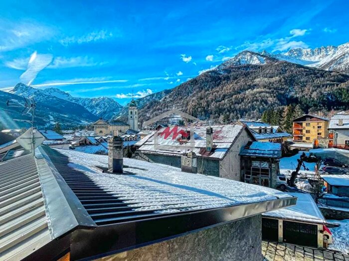 Appartamento bilocale in affitto in VIA CAVOUR, Centro, Bardonecchia