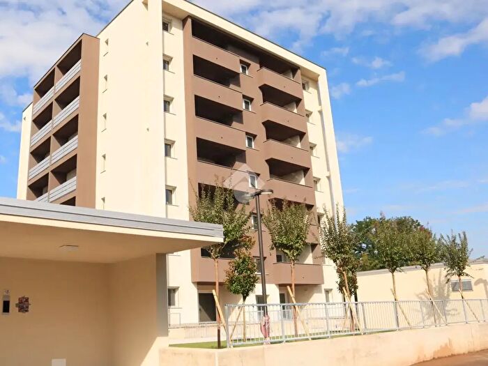 Appartamento trilocale in vendita in Via Alessandro Litta Modignani, Milano