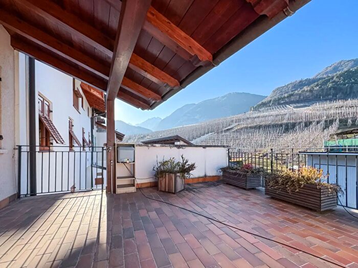 Appartamento con 5 locali in vendita in Via Peller, Ville dAnaunia