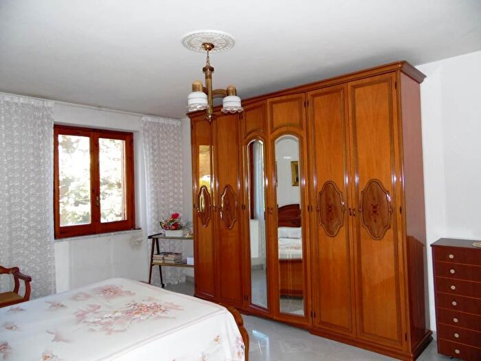 Appartamento quadrilocale in vendita in Via Fuardo, Salerno