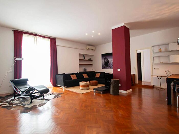 Appartamento bilocale in affitto in Via Felice Casati, Repubblica, Milano