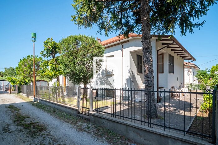 Casa quadrilocale in vendita in Via Lodovico Ariosto Cesena, Cesena