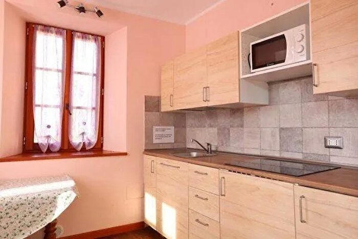 Appartamento trilocale in vendita in Strada Provinciale VaralloCiviasco, Civiasco