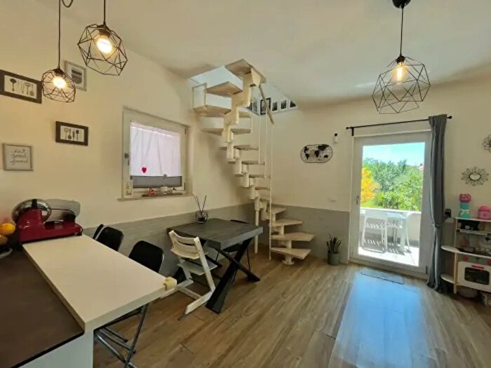 Casa con 5 locali in vendita in Arcola