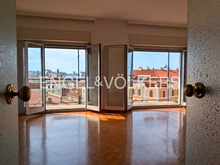 Appartamento con 5 locali in vendita in Via Cecilia De Rittmeyer, Trieste