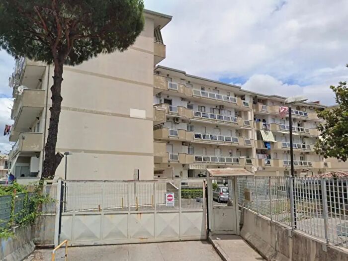 Appartamento quadrilocale in vendita in Via San Vito Snc, Melito Di Napoli