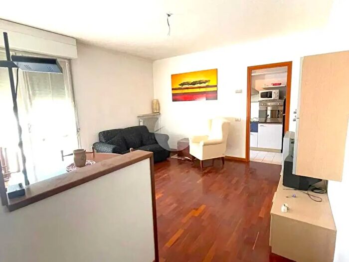 Appartamento bilocale in vendita in Largo Ferruccio Parri, Parma