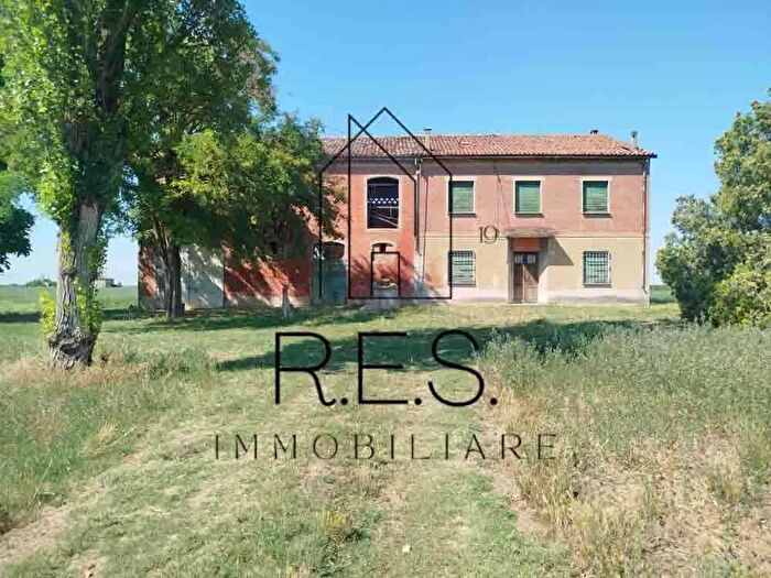 Casa con 5 locali in vendita in Conselice