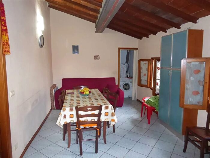 Appartamento con 6 locali in vendita in Piazza Marsilio Ficino Figline E Incisa Valdarno, Figline e Incisa Valdarno