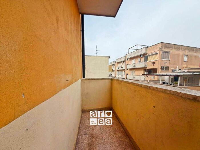 Appartamento trilocale in affitto in Via Napoli, Centro, Nettuno