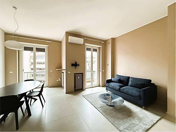 Appartamento bilocale in affitto in via Varese, Moscova, Milano