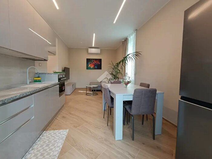 Appartamento quadrilocale in vendita in Via Vado, Genova