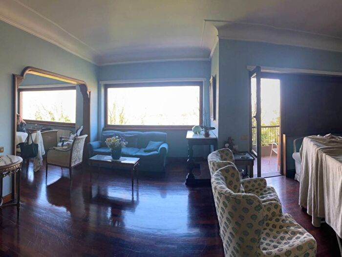 Appartamento con 6 locali in affitto in Via Pietro Mascagni, Africano Villa Chigi, Roma