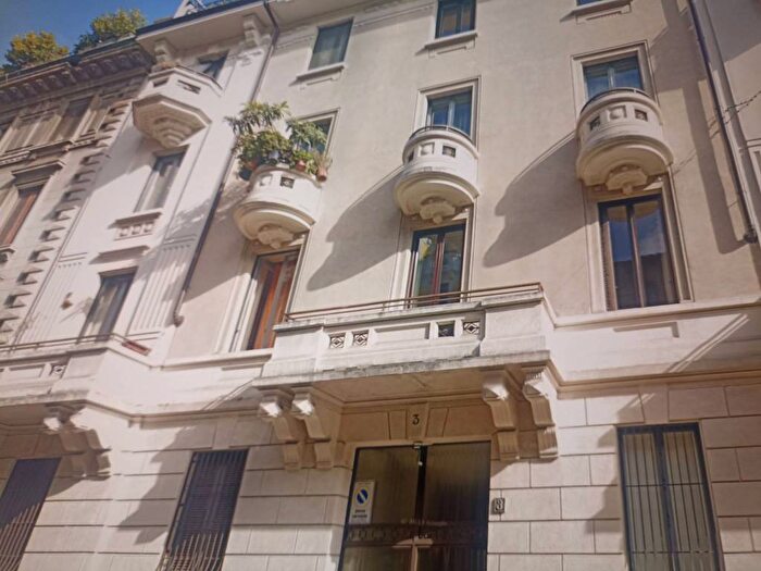 Appartamento trilocale in affitto in Via Donatello, Città Studi, Milano