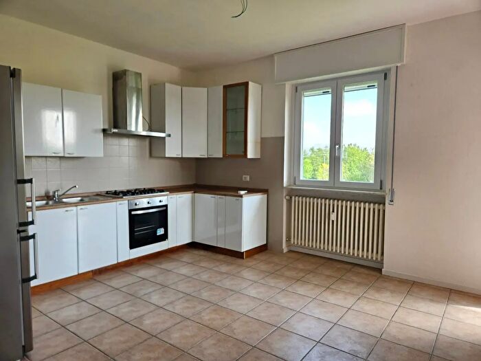 Appartamento trilocale in affitto in Via Verbano, Oleggio