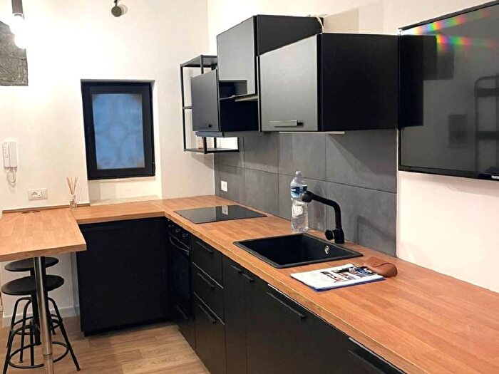 Appartamento bilocale in affitto in Via dei Biscottari, Cassaro, Palermo