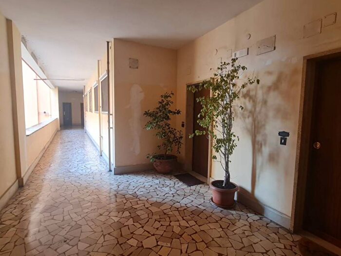 Appartamento monolocale in affitto in Via MarcAntonio, Fuorigrotta, Napoli