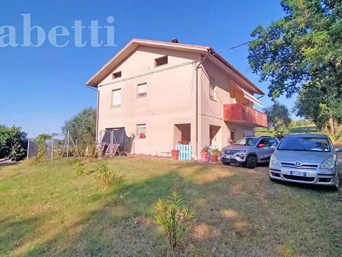 Casa con 6 locali in vendita in Strada di Croce Borbona, Corinaldo
