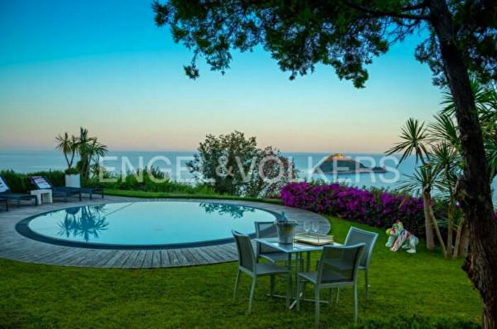 Casa trilocale in affitto in Vico Privato di Via Romana, Alassio