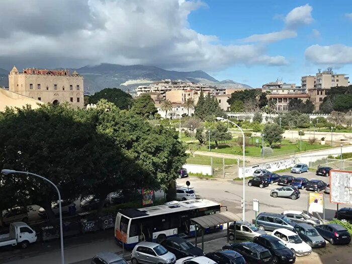 Appartamento quadrilocale in vendita in Palermo