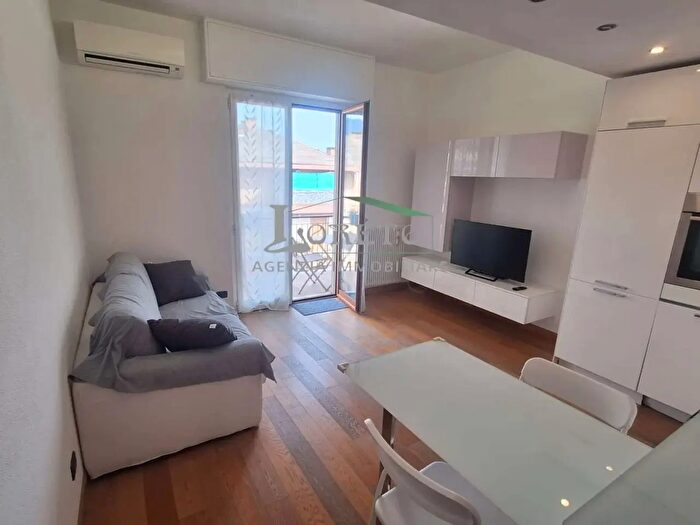 Appartamento bilocale in affitto in Via Santa Maria, Rapallo