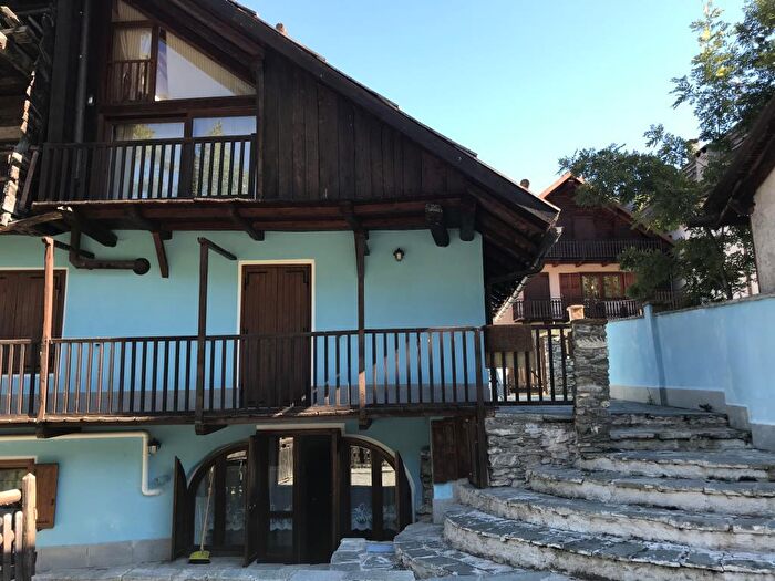 Appartamento trilocale in vendita in Via Principale, Sauze Di Cesana