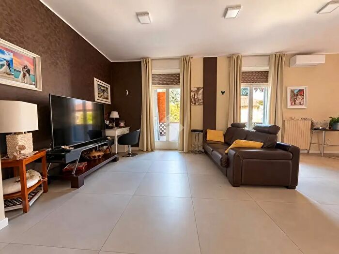 Appartamento quadrilocale in vendita in Via Savino Schino, Bari