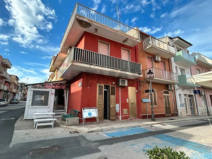 Casa con 6 locali in vendita in Via Vittorio Emanuele, Portopalo Di Capo Passero