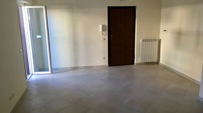 Appartamento con 5 locali in vendita in Via Arnale Rosso Fondi Centro, Fondi