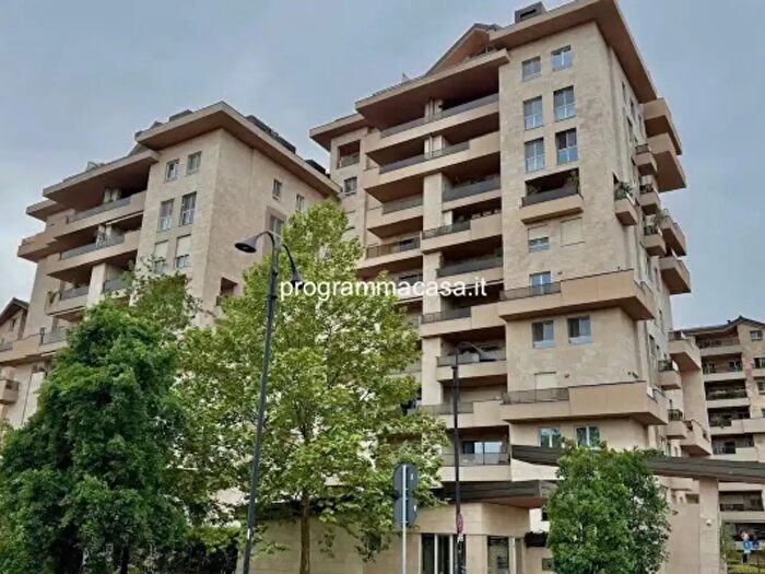 Appartamento trilocale in vendita in Via San Rocco, Segrate