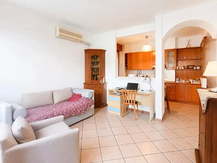 Appartamento bilocale in vendita in Via Enrico Caruso, Bollate