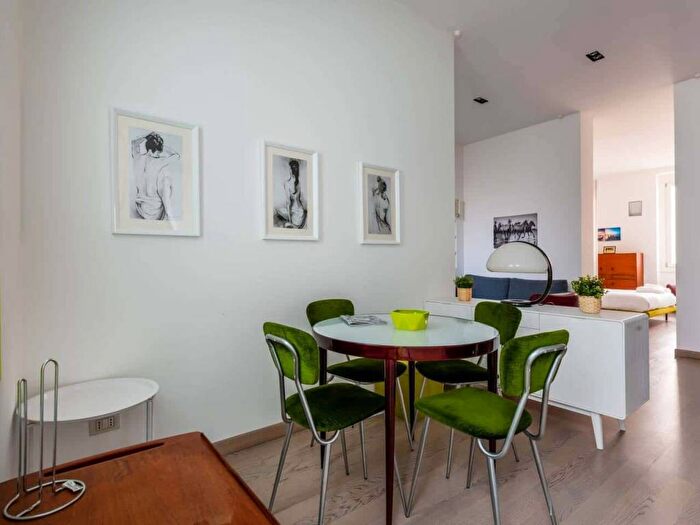 Appartamento bilocale in affitto in Via Giuseppe Piolti de Bianchi, Plebisciti Susa, Milano